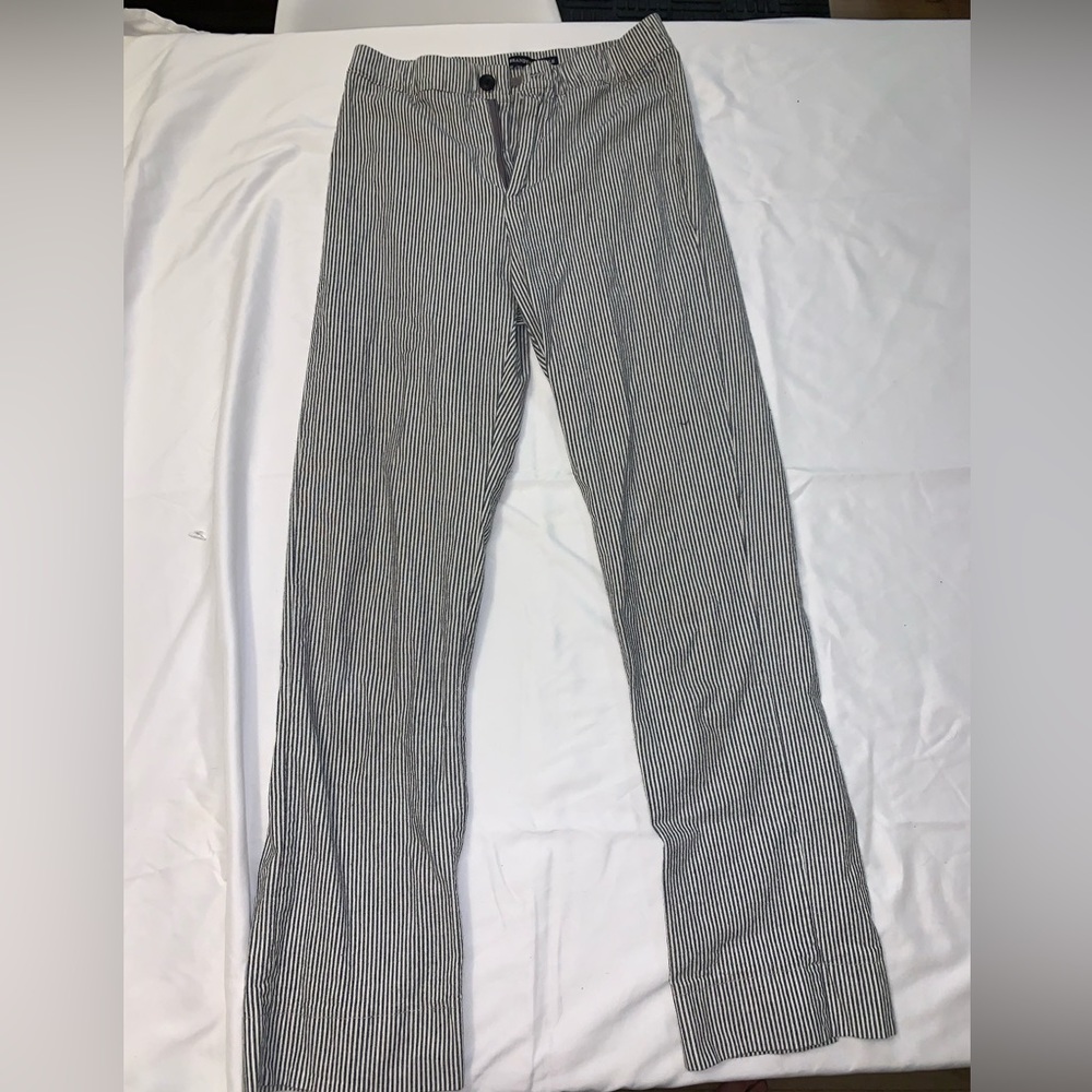 Super cute Brandy Melville slightly cropped pants.